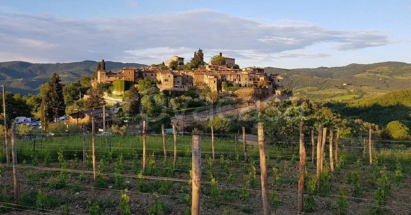 appartamento in vendita a Greve in Chianti