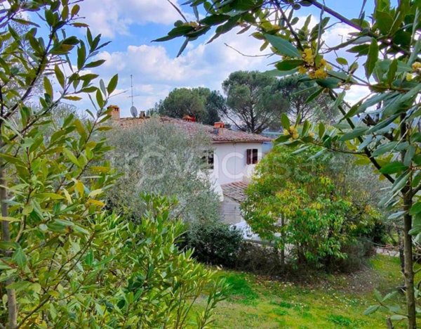 casa indipendente in vendita a Greve in Chianti in zona Borgo di Dudda