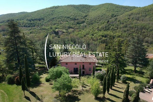 casa indipendente in vendita a Greve in Chianti in zona Montefioralle
