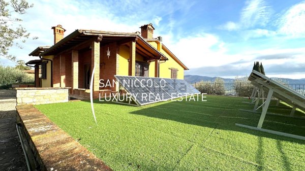 casa indipendente in vendita a Greve in Chianti in zona Montefioralle