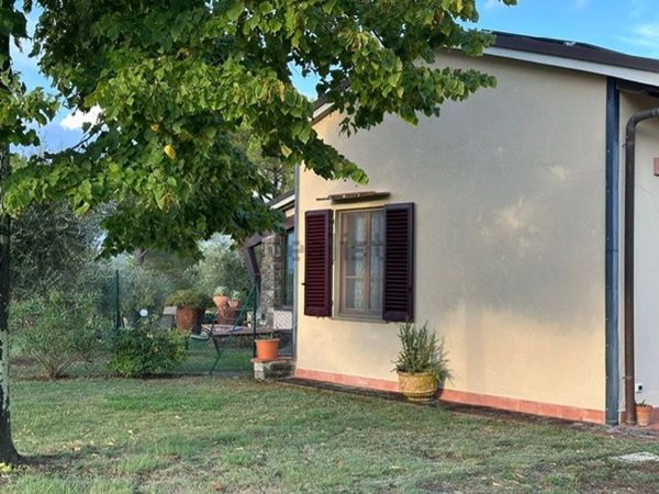 casa indipendente in vendita a Greve in Chianti in zona La Villa