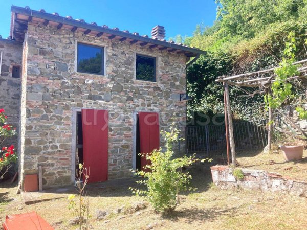 casa indipendente in vendita a Greve in Chianti in zona Dimezzano