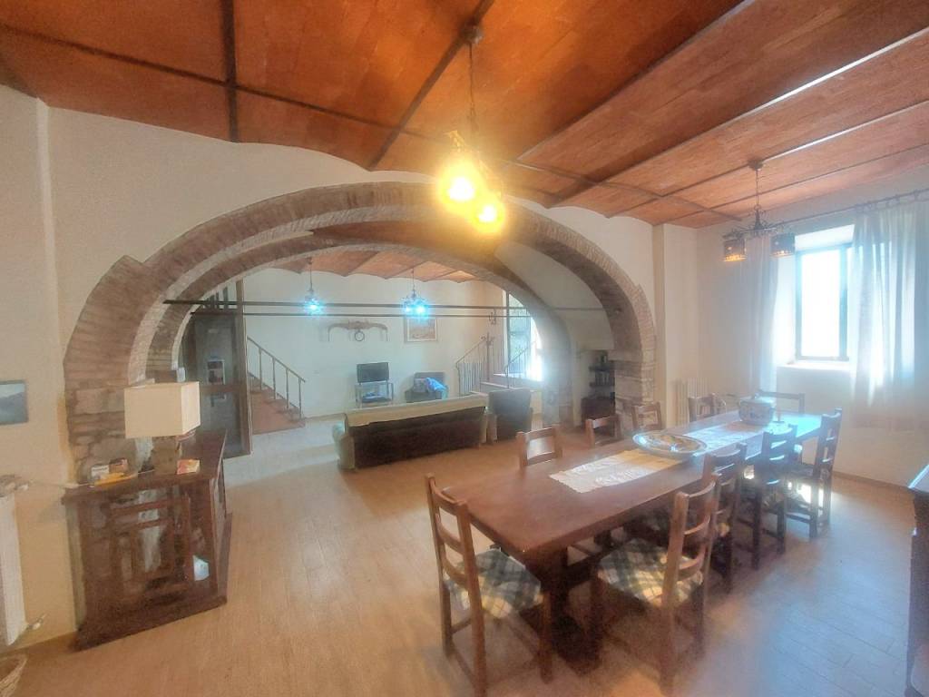 casa indipendente in vendita a Greve in Chianti in zona Lucolena in Chianti