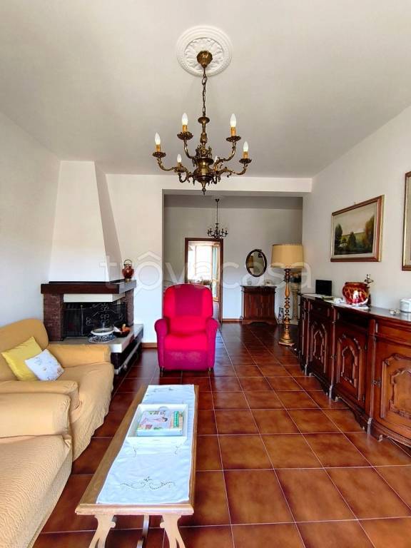 appartamento in vendita a Greve in Chianti in zona Passo dei Pecorai