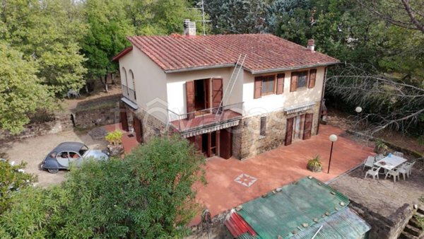 casa indipendente in vendita a Greve in Chianti in zona Il Piano