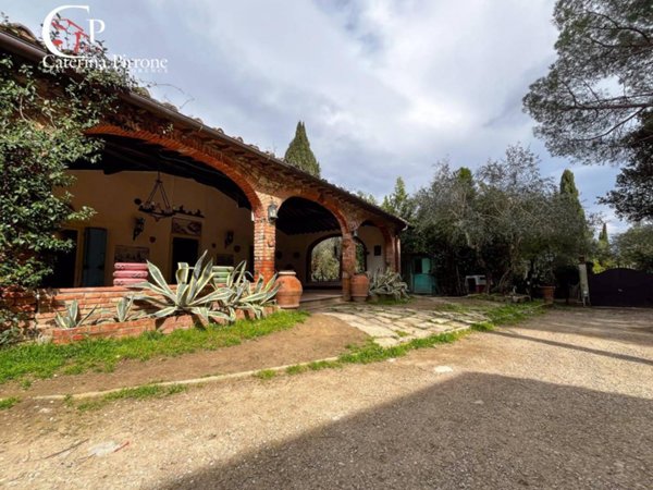 casa indipendente in vendita a Greve in Chianti