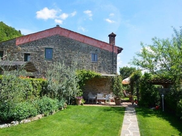 appartamento in vendita a Greve in Chianti in zona Castello di Cintoia