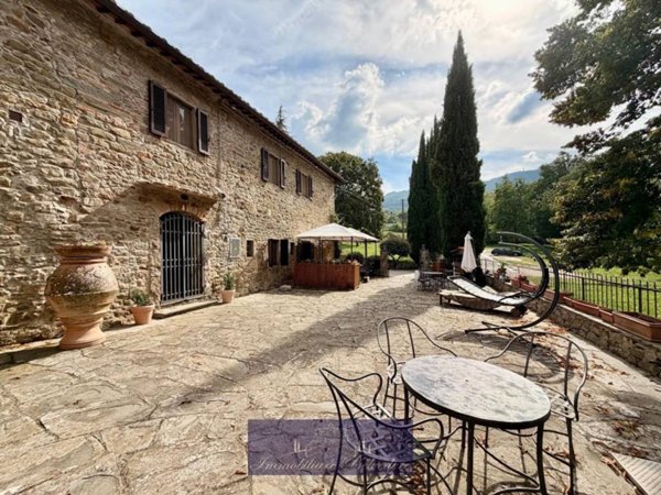 casa indipendente in vendita a Greve in Chianti in zona Lucolena in Chianti