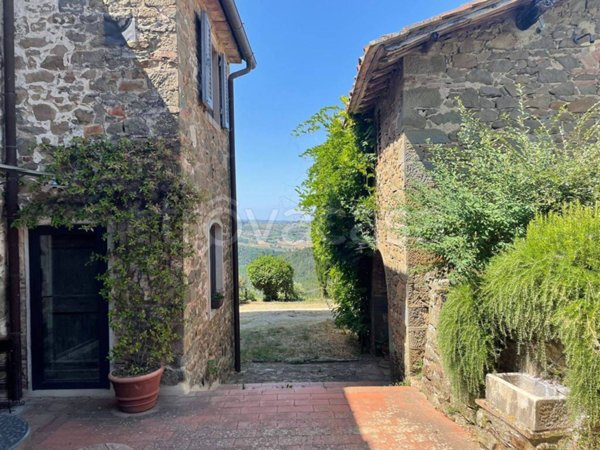casa indipendente in vendita a Greve in Chianti in zona Lamole