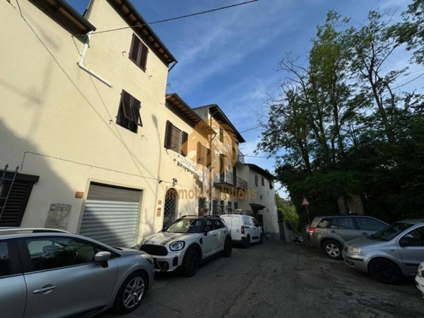 appartamento in vendita ad Impruneta in zona Tavarnuzze