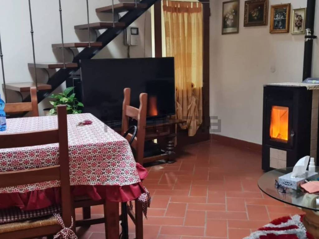 casa indipendente in vendita ad Impruneta in zona Bagnolo/Cantagallo