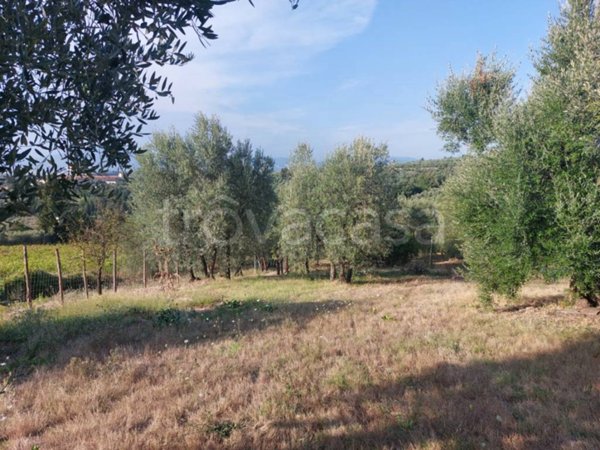 casa indipendente in vendita ad Impruneta in zona Pozzolatico