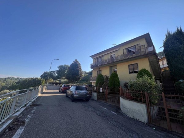 appartamento in vendita ad Impruneta in zona Tavarnuzze