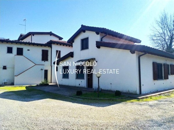 appartamento in vendita ad Impruneta in zona Tavarnuzze