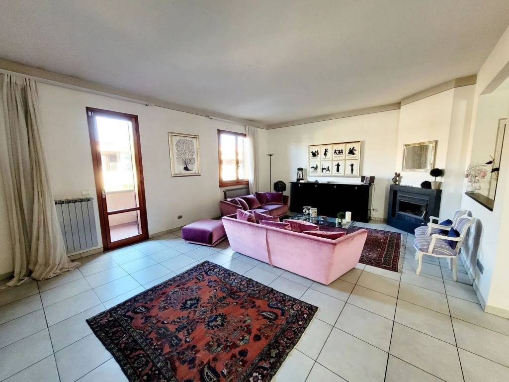 casa indipendente in vendita ad Impruneta in zona Baruffi