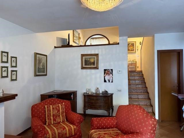 casa indipendente in vendita ad Impruneta in zona Tavarnuzze