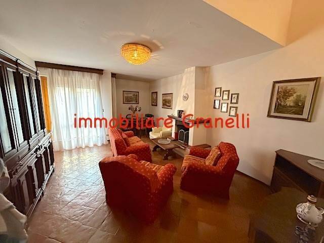 appartamento in vendita ad Impruneta in zona Tavarnuzze