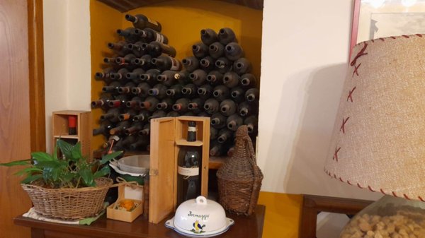 negozio in vendita ad Impruneta in zona Falciani