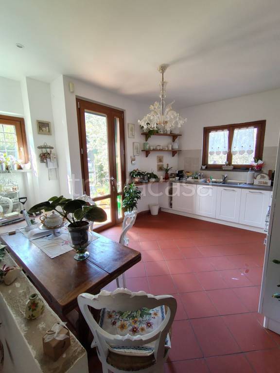 casa indipendente in vendita ad Impruneta in zona Tavarnuzze