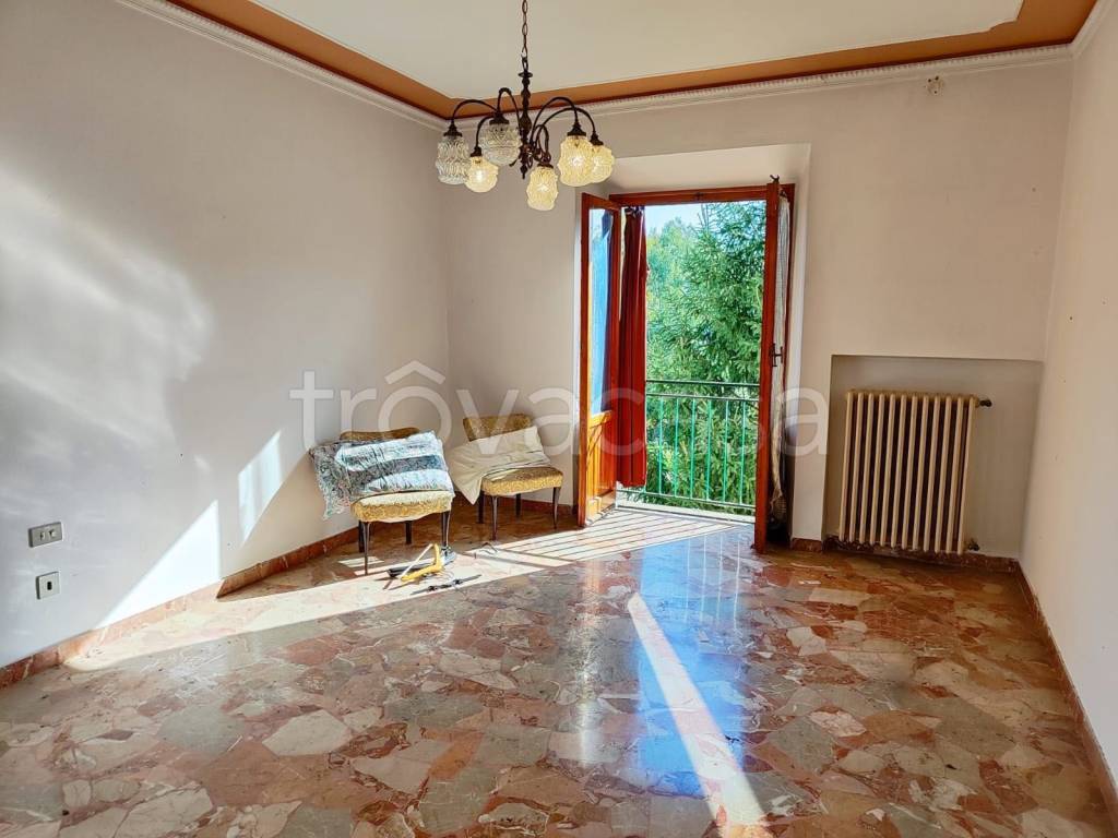 appartamento in vendita ad Impruneta in zona Pozzolatico