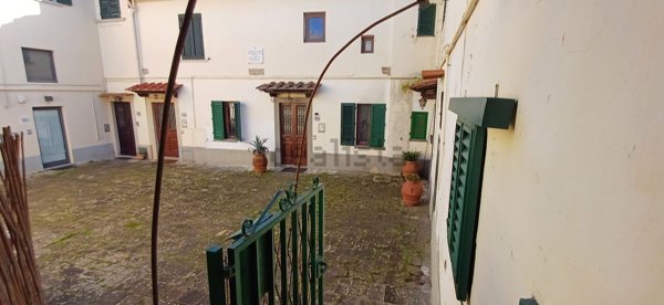 appartamento in vendita ad Impruneta in zona Pozzolatico