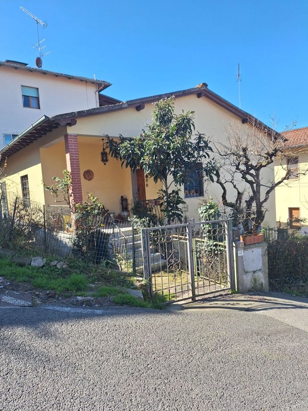 casa indipendente in vendita ad Impruneta in zona Tavarnuzze