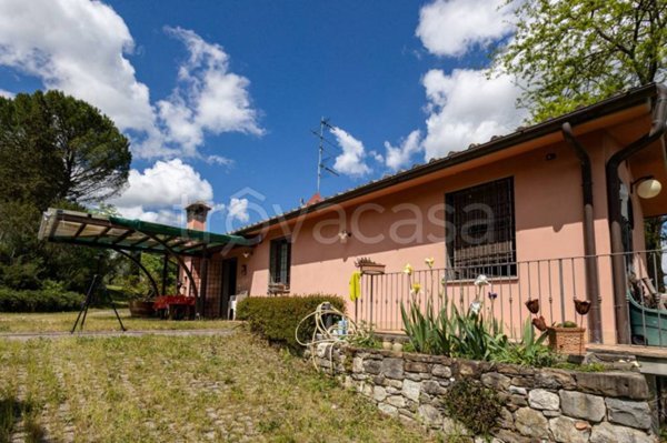 casa indipendente in vendita ad Impruneta in zona Pozzolatico