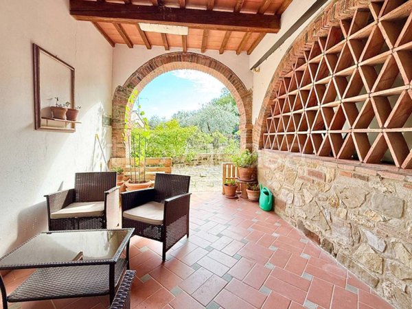casa indipendente in vendita ad Impruneta in zona Fabbiolle