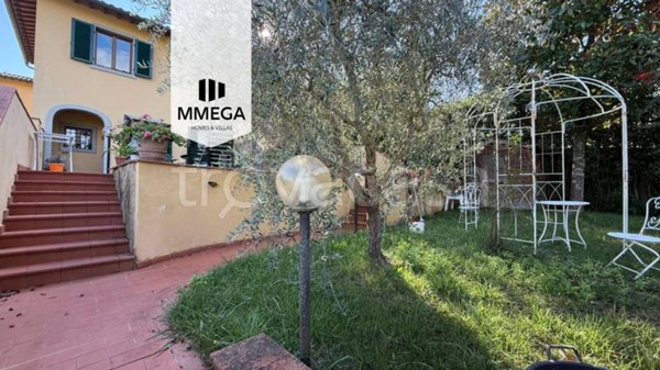 casa indipendente in vendita ad Impruneta in zona Tavarnuzze