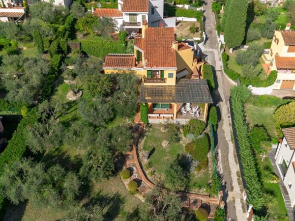 casa indipendente in vendita ad Impruneta in zona L`Ugolino