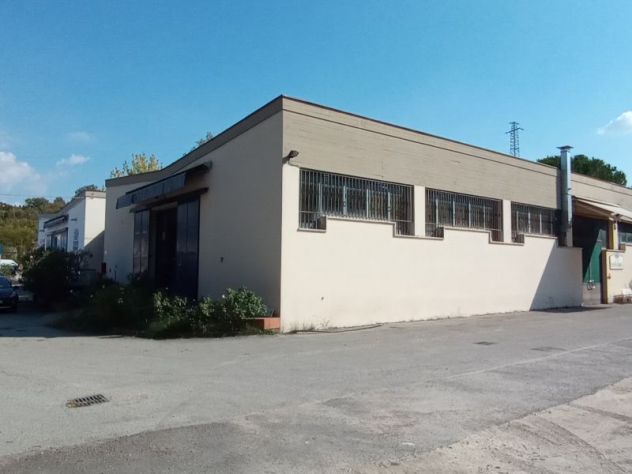 locale commerciale in vendita ad Impruneta