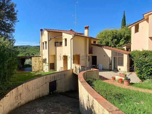 casa indipendente in vendita ad Impruneta in zona L`Ugolino
