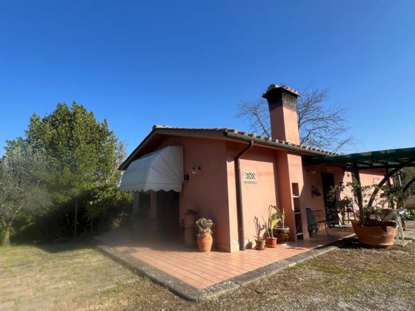 casa indipendente in vendita ad Impruneta in zona Pozzolatico