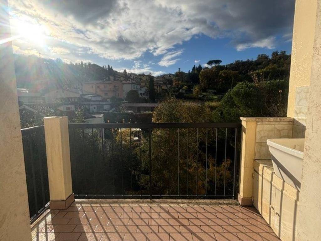 appartamento in vendita ad Impruneta in zona Tavarnuzze