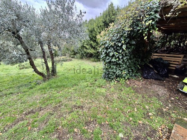 appartamento in vendita ad Impruneta in zona Pozzolatico