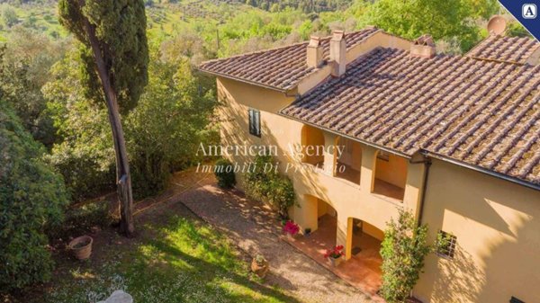 casa indipendente in vendita ad Impruneta in zona Pozzolatico