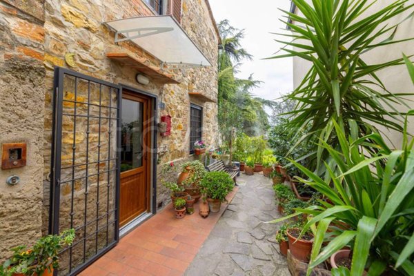 casa indipendente in vendita ad Impruneta in zona Baruffi