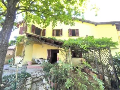 casa indipendente in vendita ad Impruneta in zona L`Ugolino
