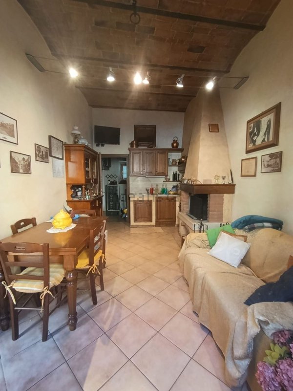 casa indipendente in vendita ad Impruneta in zona Tavarnuzze