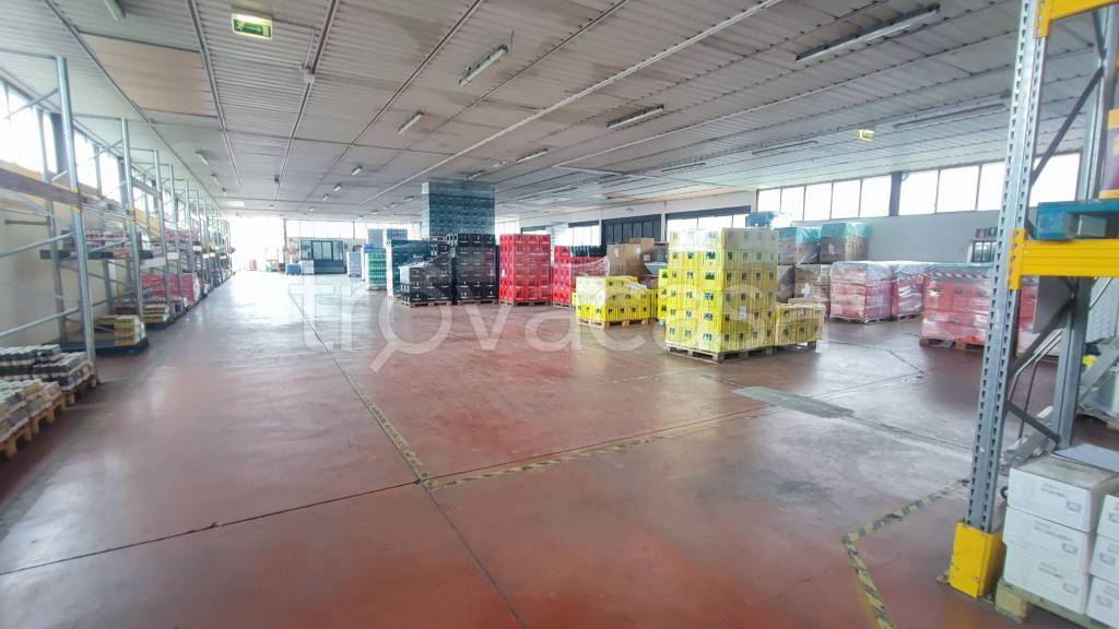 locale commerciale in vendita ad Impruneta