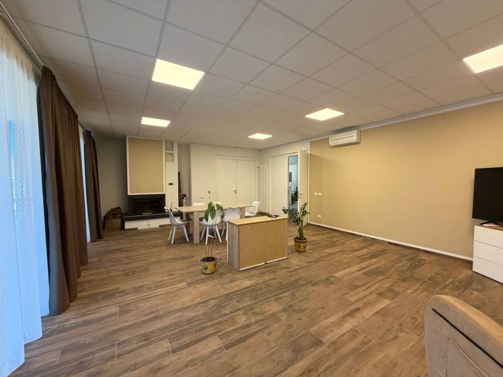 casa indipendente in vendita ad Impruneta in zona Tavarnuzze