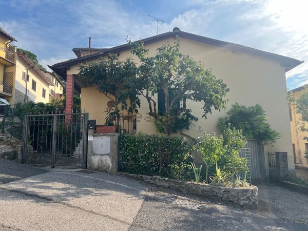 casa indipendente in vendita ad Impruneta in zona Tavarnuzze