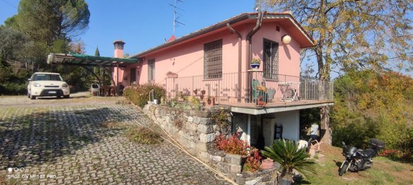 casa indipendente in vendita ad Impruneta in zona Pozzolatico