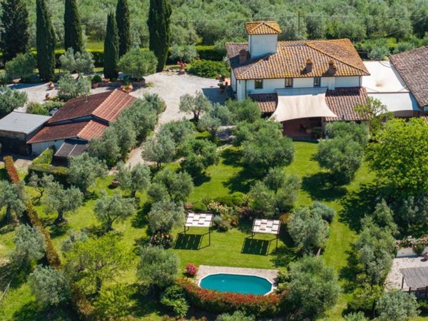 intera palazzina in vendita ad Impruneta