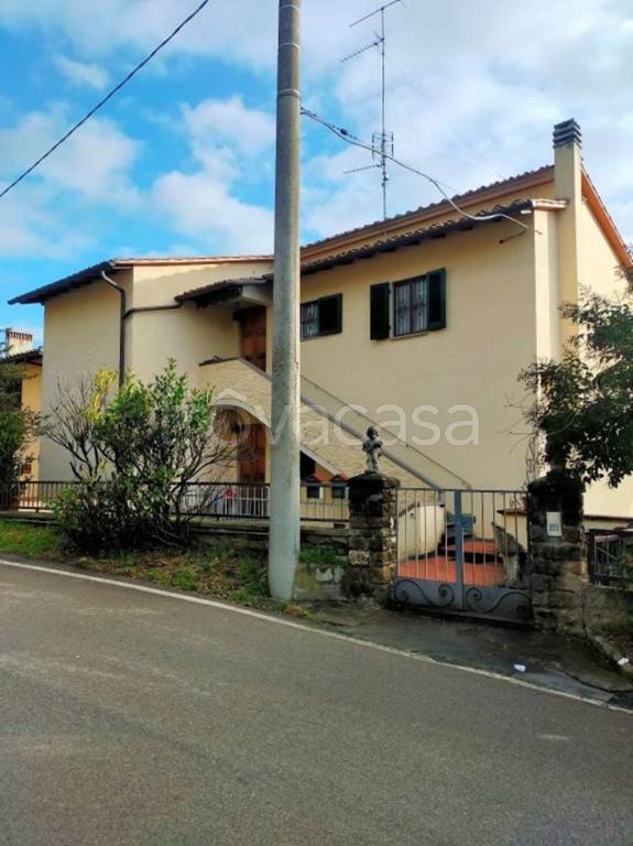appartamento in vendita ad Impruneta in zona Tavarnuzze