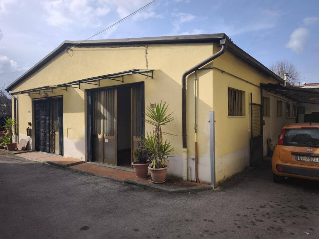 negozio in vendita ad Impruneta in zona Bottai