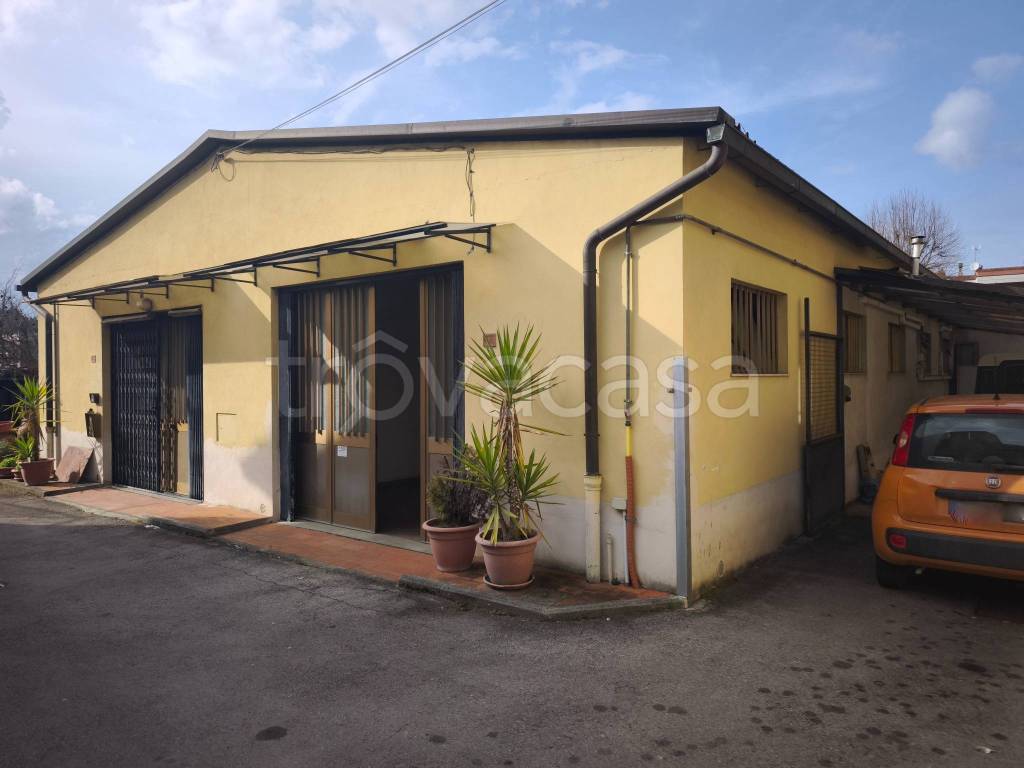 negozio in vendita ad Impruneta in zona Bottai