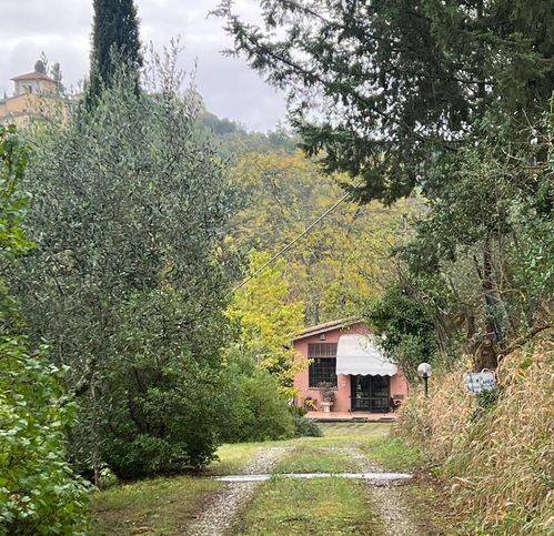 casa indipendente in vendita ad Impruneta in zona Pozzolatico