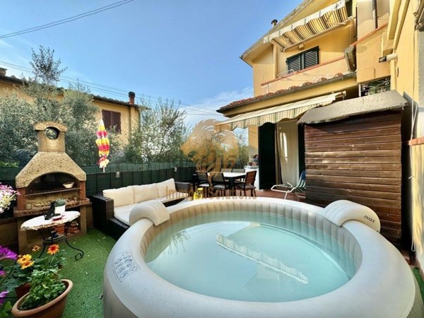 appartamento in vendita ad Impruneta in zona Codaccio