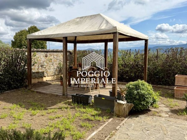 casa indipendente in vendita ad Impruneta in zona Pozzolatico